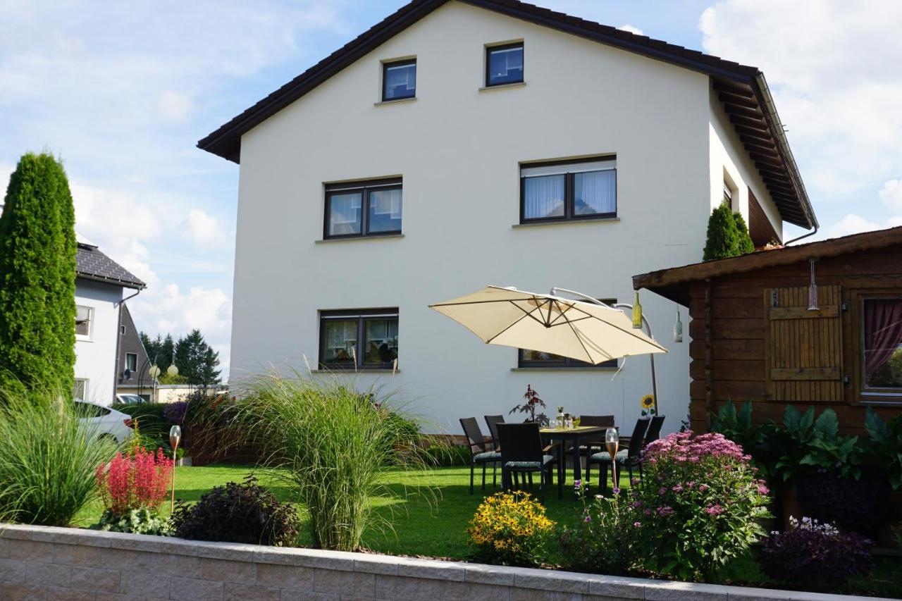Ferienwohnungen Und Gaestezimmer Herrmann Steinbach am Wald Εξωτερικό φωτογραφία